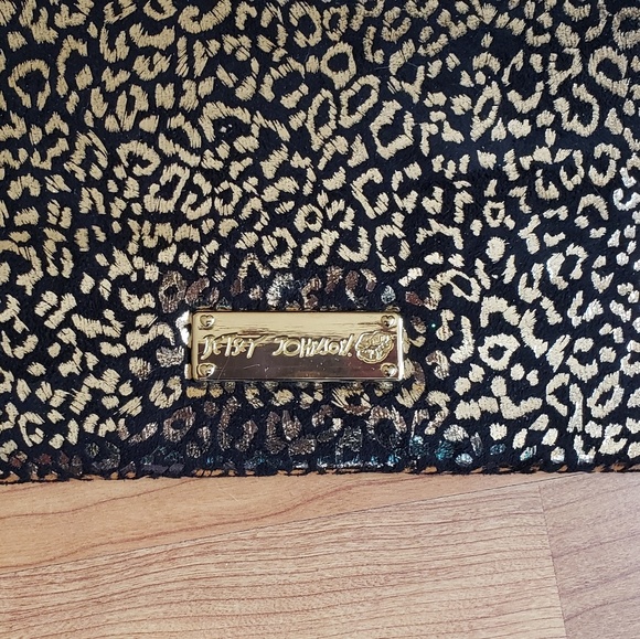 Betsy Johnson Gold & Black Leopard Purse - Picture 3 of 8